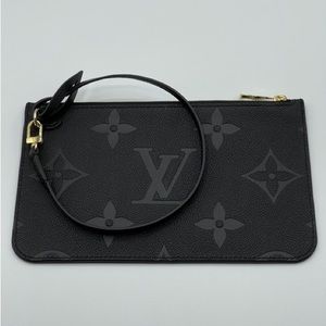Neverfull Pochette Clutch Pouch Black Blue Noir